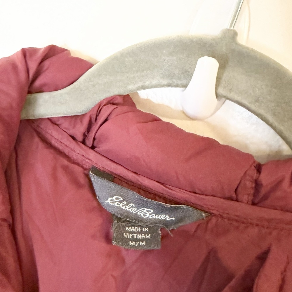 Eddie Bauer Jacket Womens M Red Down Puffer Hooded Full Zip Warm EB650 - Picture 5 of 6